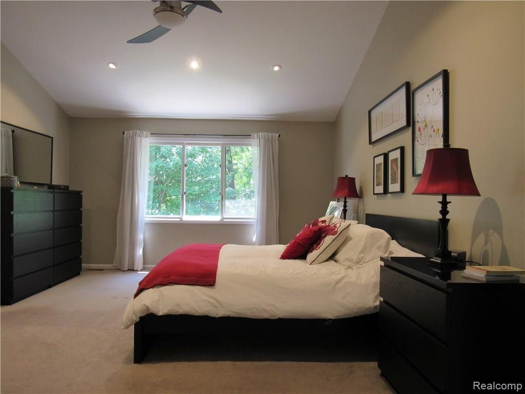 3853 Beechcrest Road Rochester Hills, MI 48309 - Photo 20 of 55