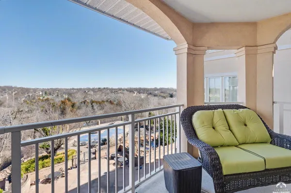 $400,000 | 4500 Bob Billings Parkway, Unit 403, Lawrence, KS 66049