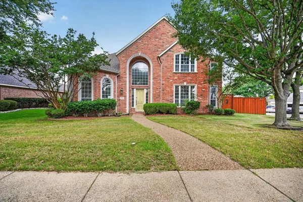 $550,000 | 10901 Briar Brook Lane, Frisco, TX 75033
