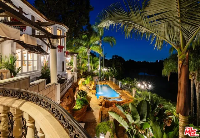 a picture of flowers