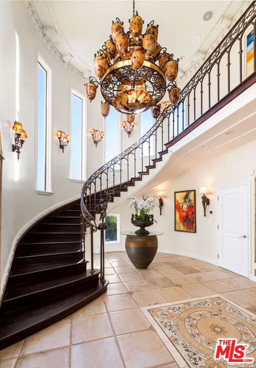 10824 Chalon Road Los Angeles, CA 90077 - Photo 6 of 40 a view of entryway and hall