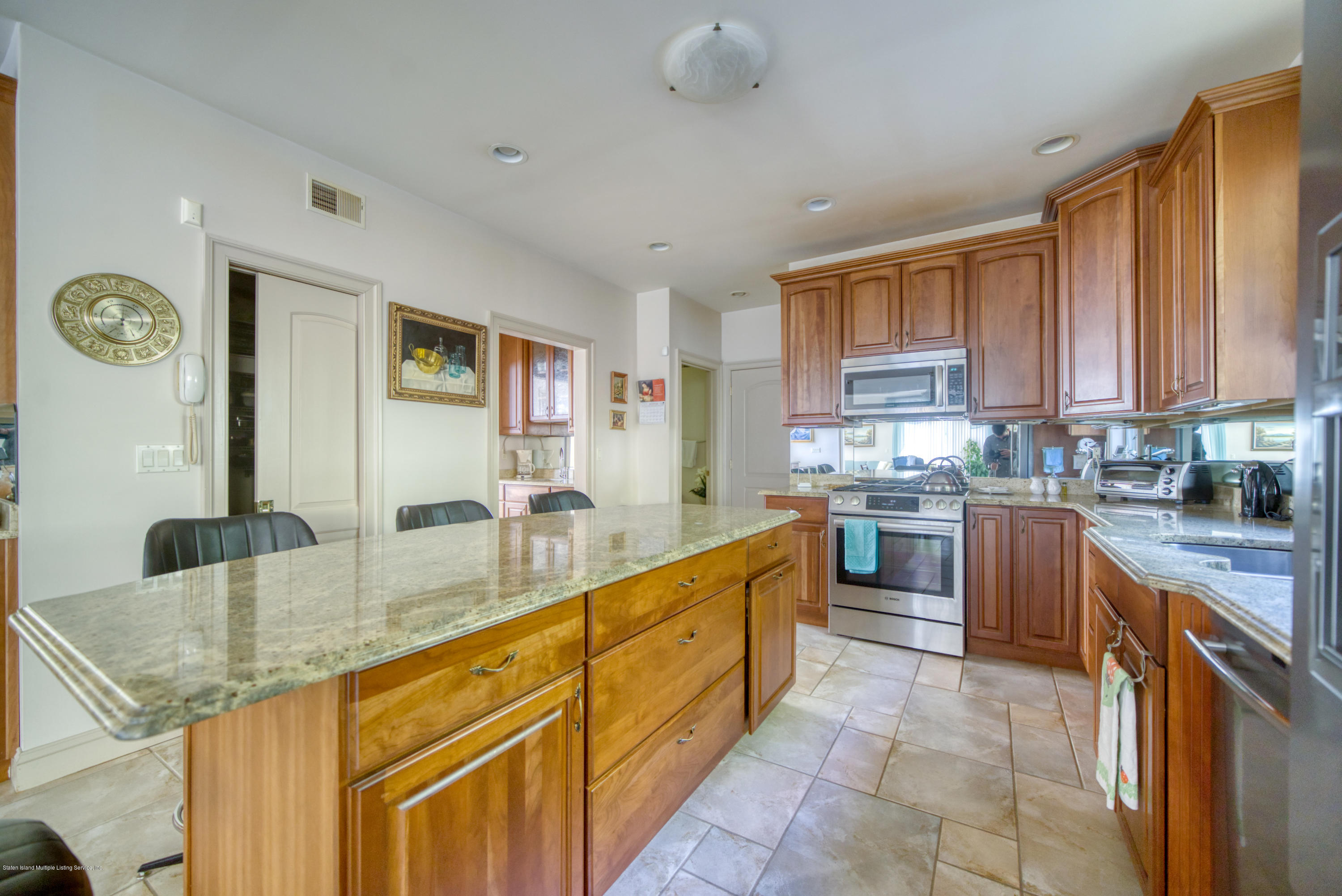 199 Spring Street Staten Island, NY 10304 - Photo 12 of 51 199-spring-street-11
