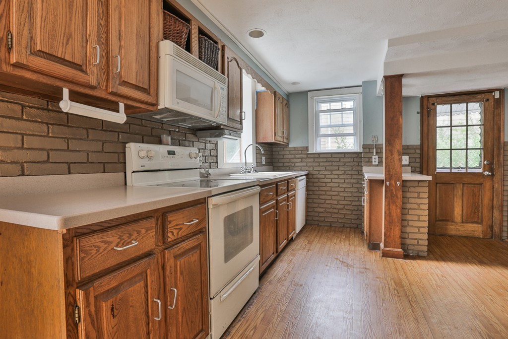 6 Allison Road Saugus, MA 01906 - Photo 10 of 21 Gallery Image 10