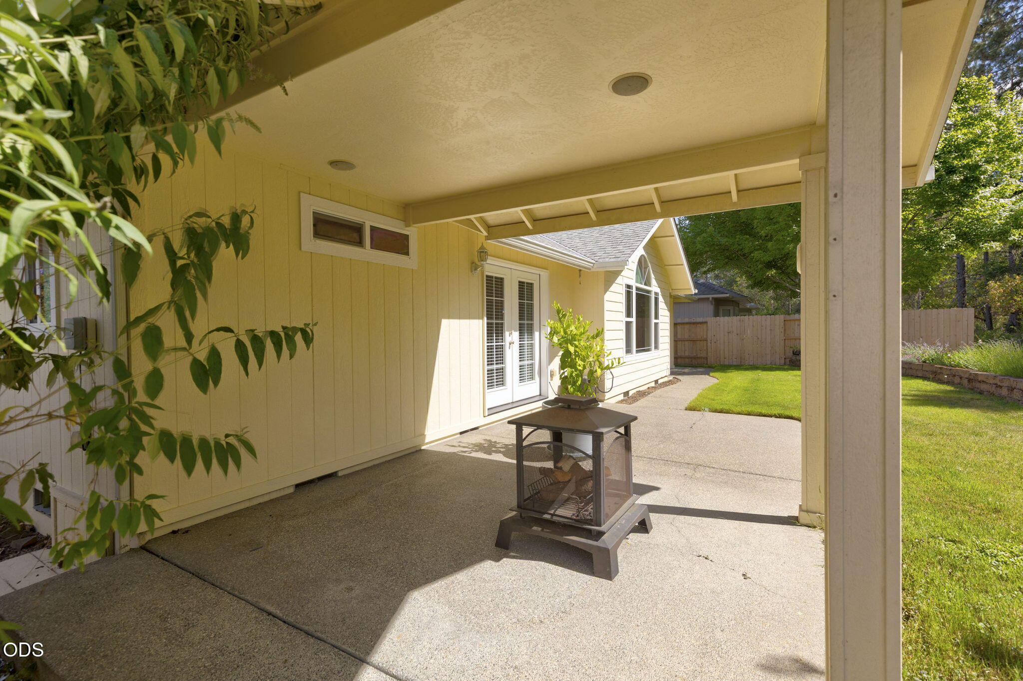 2738 Trinity Way Grants Pass, OR 97527 - Photo 36 of 42