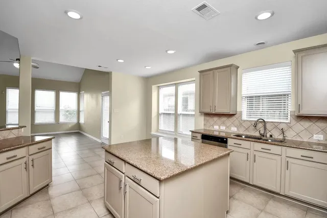 $3,250 | 6315 Bain Drive, Missouri City, TX 77459