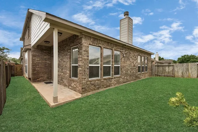 $3,250 | 6315 Bain Drive, Missouri City, TX 77459