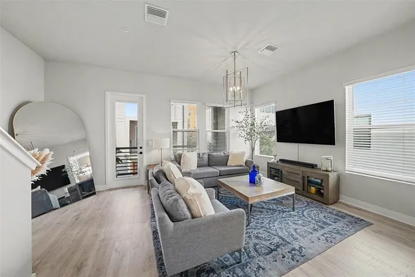 $675,000 | 2511 North Grady Avenue, Unit 26, Tampa, FL 33607