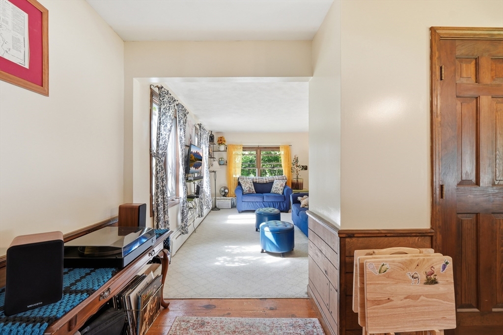 151 Narrows Road Westminster, MA 01473 - Photo 17 of 28