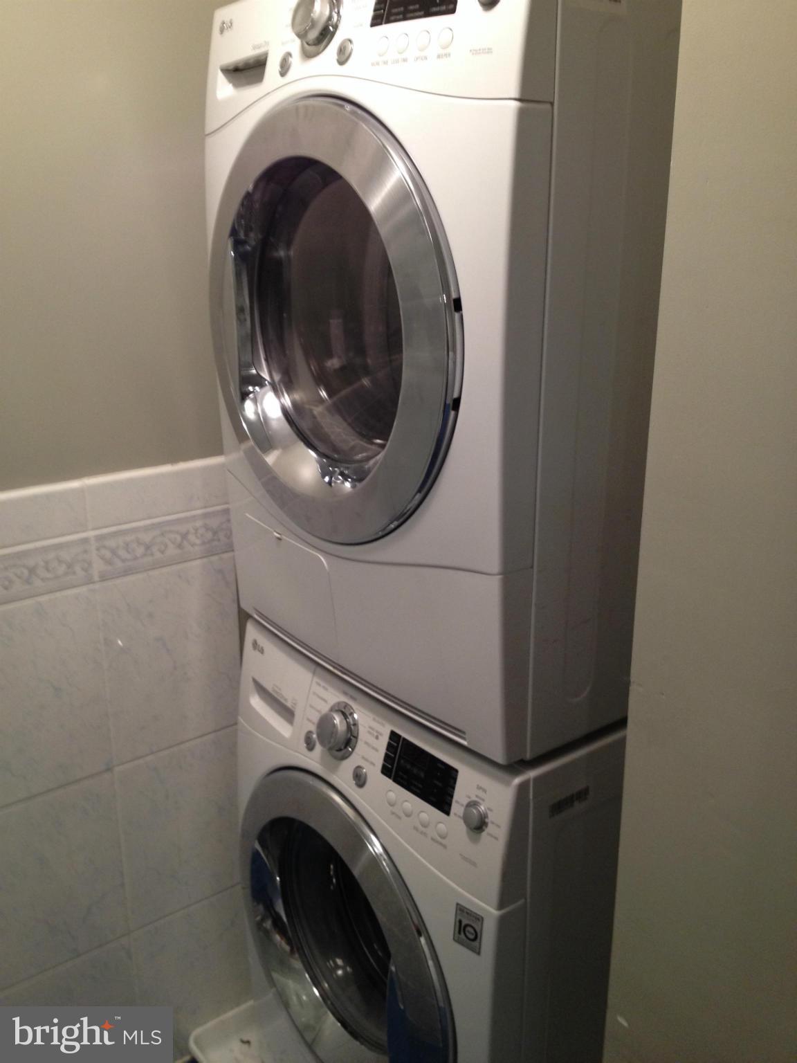 111 Hamlet Hill Road, Unit 902 Baltimore, MD 21210 - Photo 26 of 30 a close up view of washer and dryer