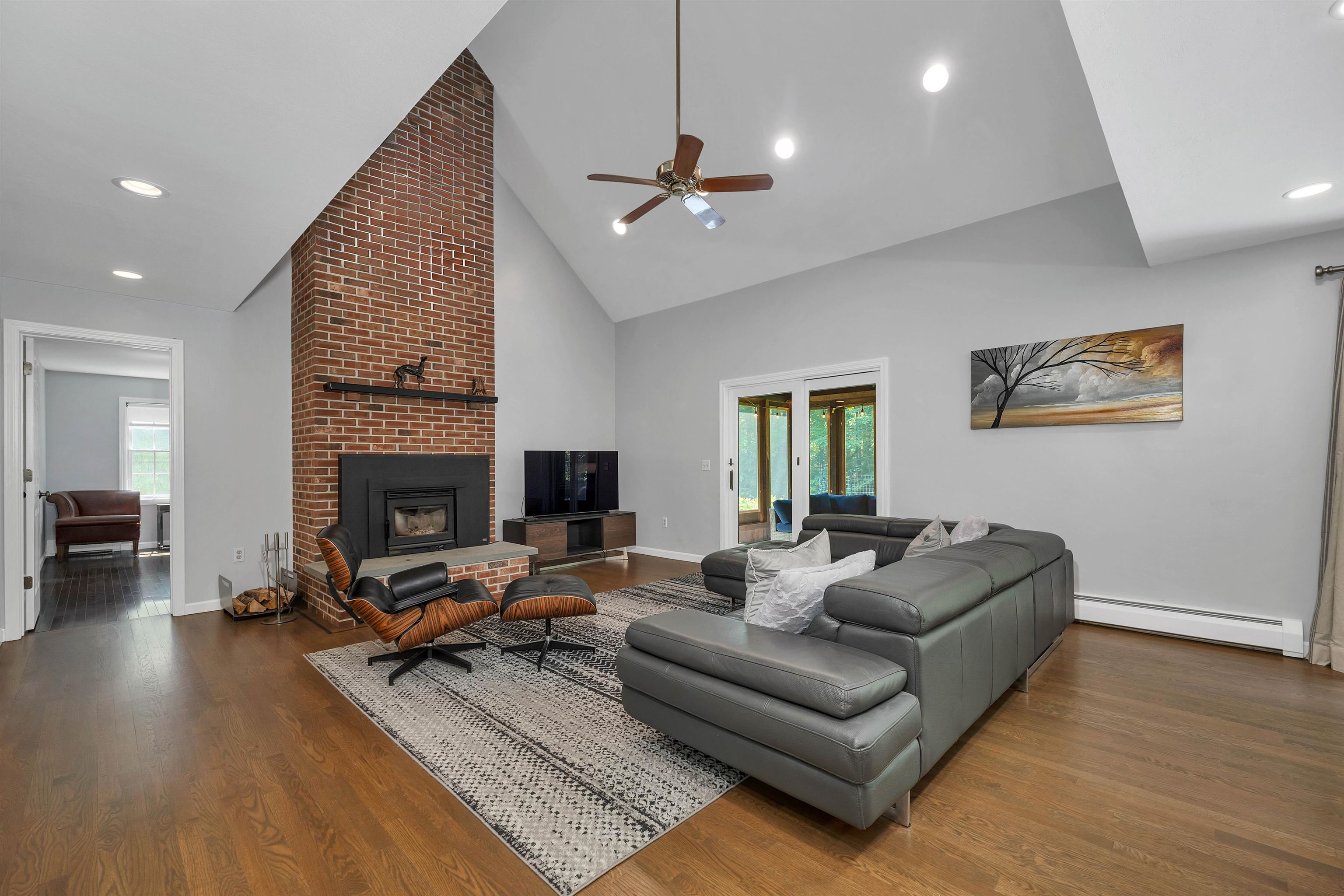 292 Forest Road Wolfeboro, NH 03894 - Photo 16 of 36 Gallery Image 16