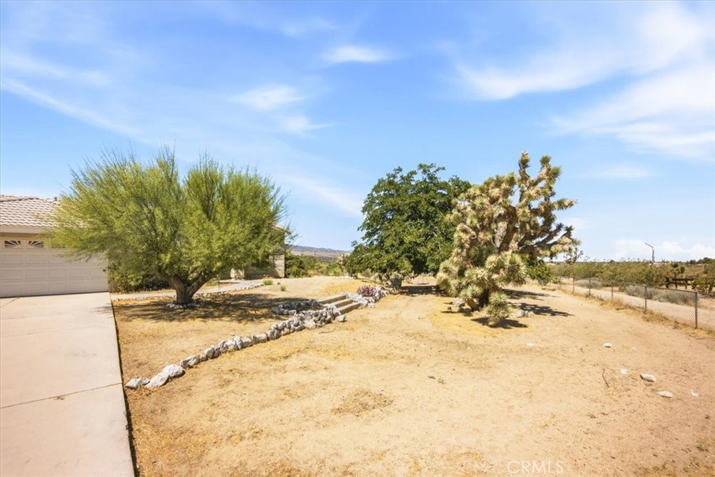 1397 Sierra Road Pinon Hills, CA 92372 - Photo 4 of 49