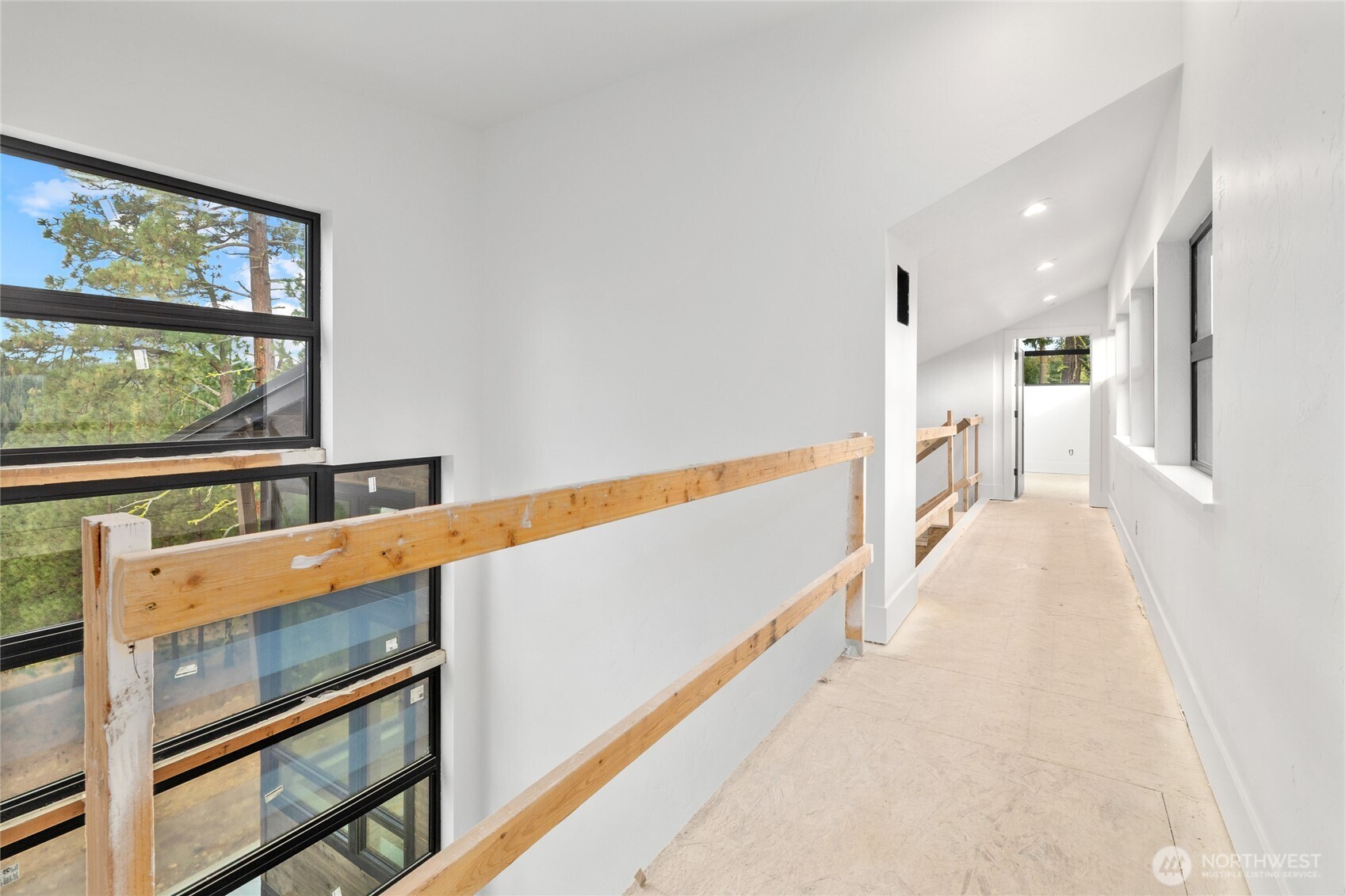 331 Kokanee Loop Cle Elum, WA 98922 - Photo 22 of 40 a view of an entryway with wooden floor