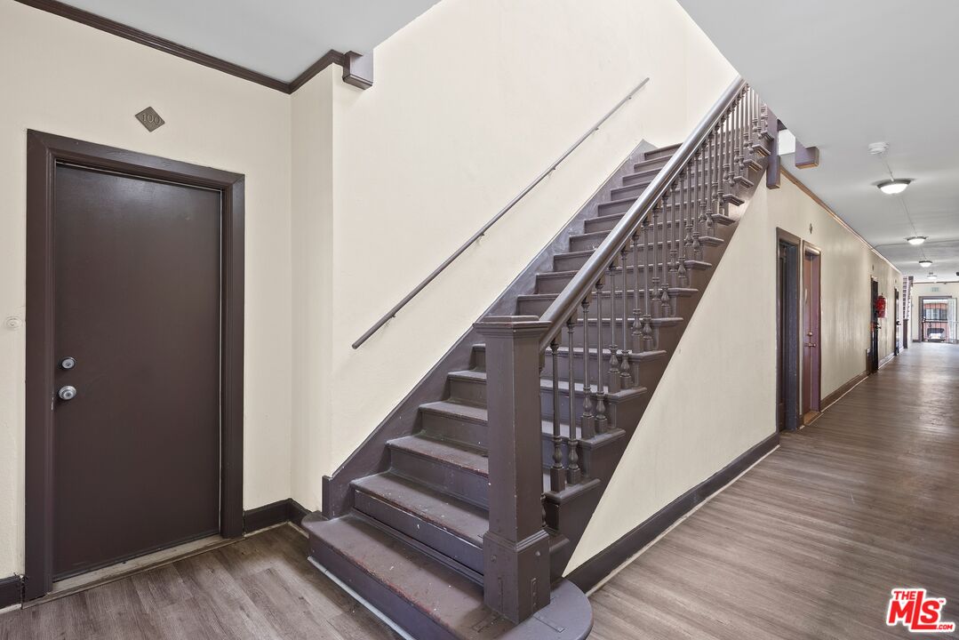 311 Witmer Street Los Angeles, CA 90017 - Photo 5 of 5 a view of entryway