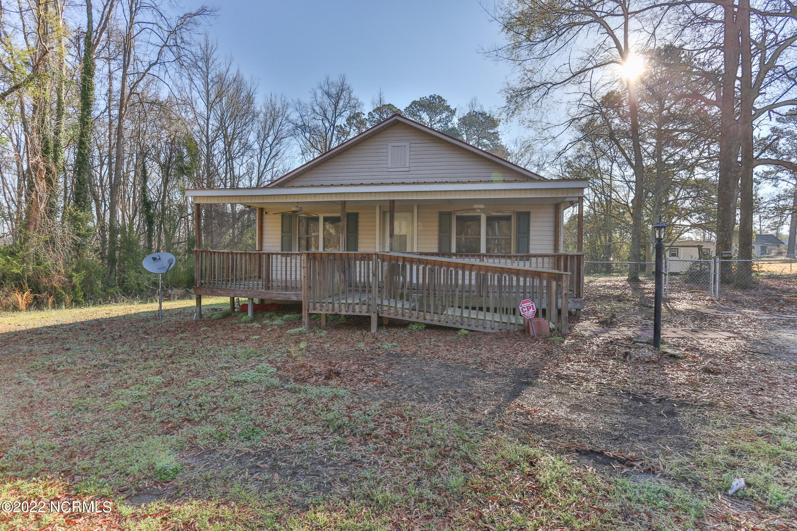 124 Blewett Avenue Rockingham, NC 28379 - Photo 3 of 29 2Z1A3976