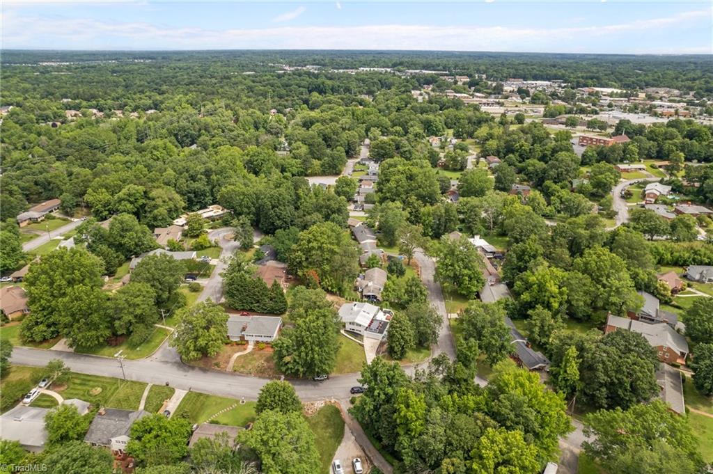 700 Overbrook Drive High Point, NC 27262 - Photo 48 of 50 Gallery Image 48