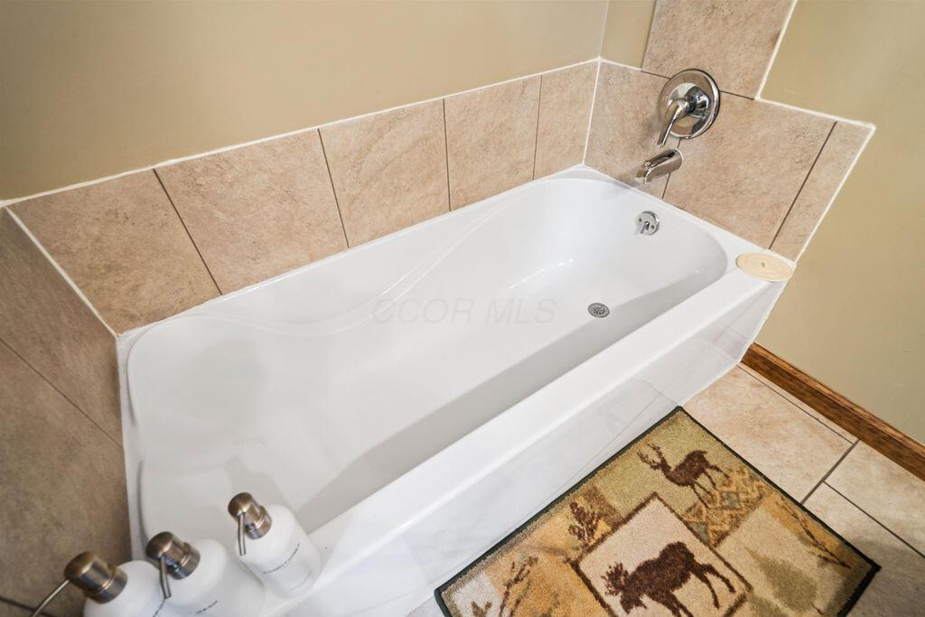 12683 Jack Run Road Lancaster, OH 43130 - Photo 18 of 35 Bath