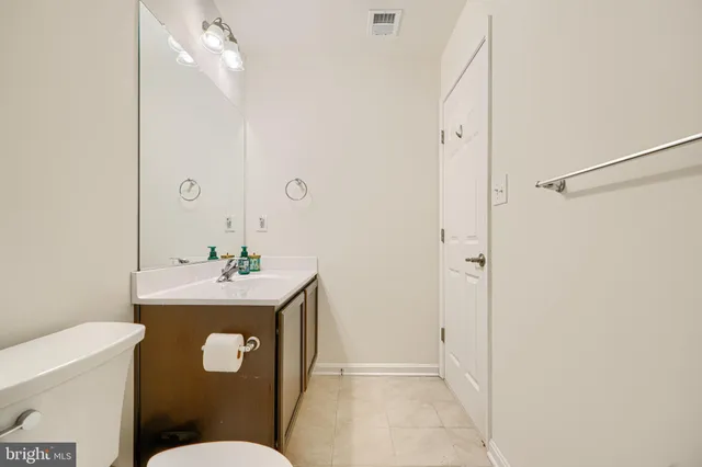 $325,000 | 29210 Shady Creek Lane, Unit 18, Dagsboro, DE 19939