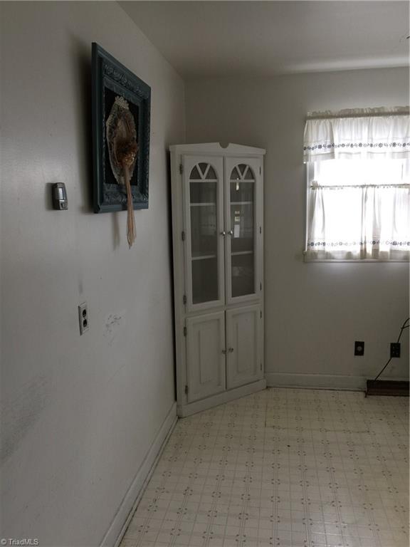 1414 Cook Street High Point, NC 27262 - Photo 5 of 11