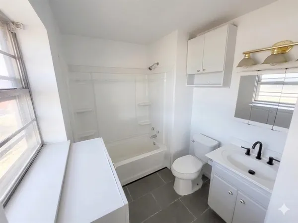 $200,000 | 305 Sierra Vista Drive, Chico, TX 76431