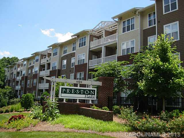 1000 East Woodlawn Road, Unit 413 Charlotte, NC 28209 - Photo 1 of 15