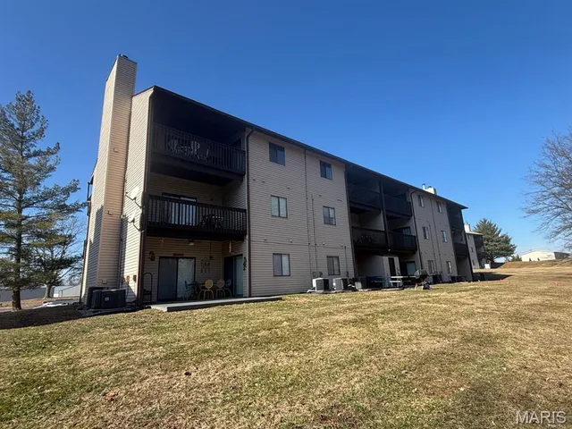 $142,000 | 18910 Pine Lake Road, Unit B2, Monroe City, MO 63456