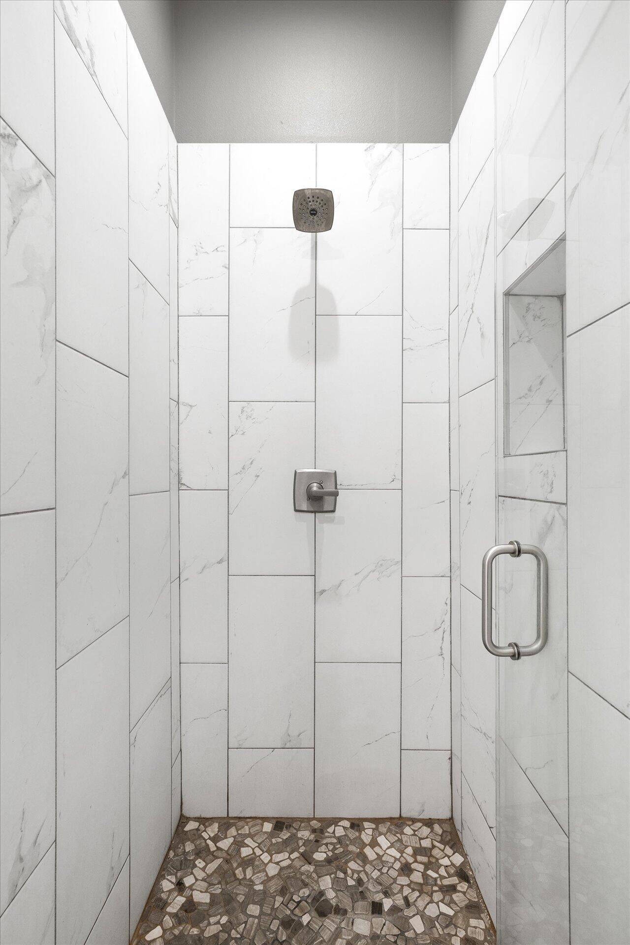 411 Hideaway Lane Niceville, FL 32578 - Photo 16 of 37 Natural rock shower