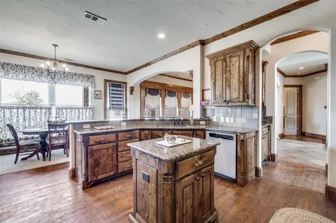$719,900 | 117 Woodland Drive, Krugerville, TX 76227