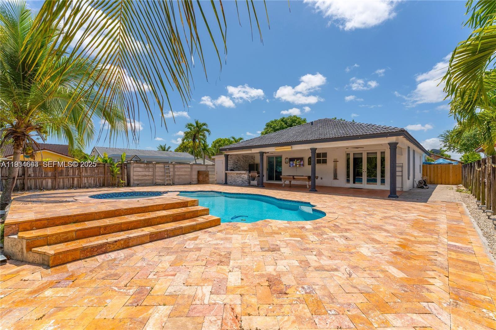 15519 Southwest 182nd Lane Miami, FL 33187 - Photo 12 of 39