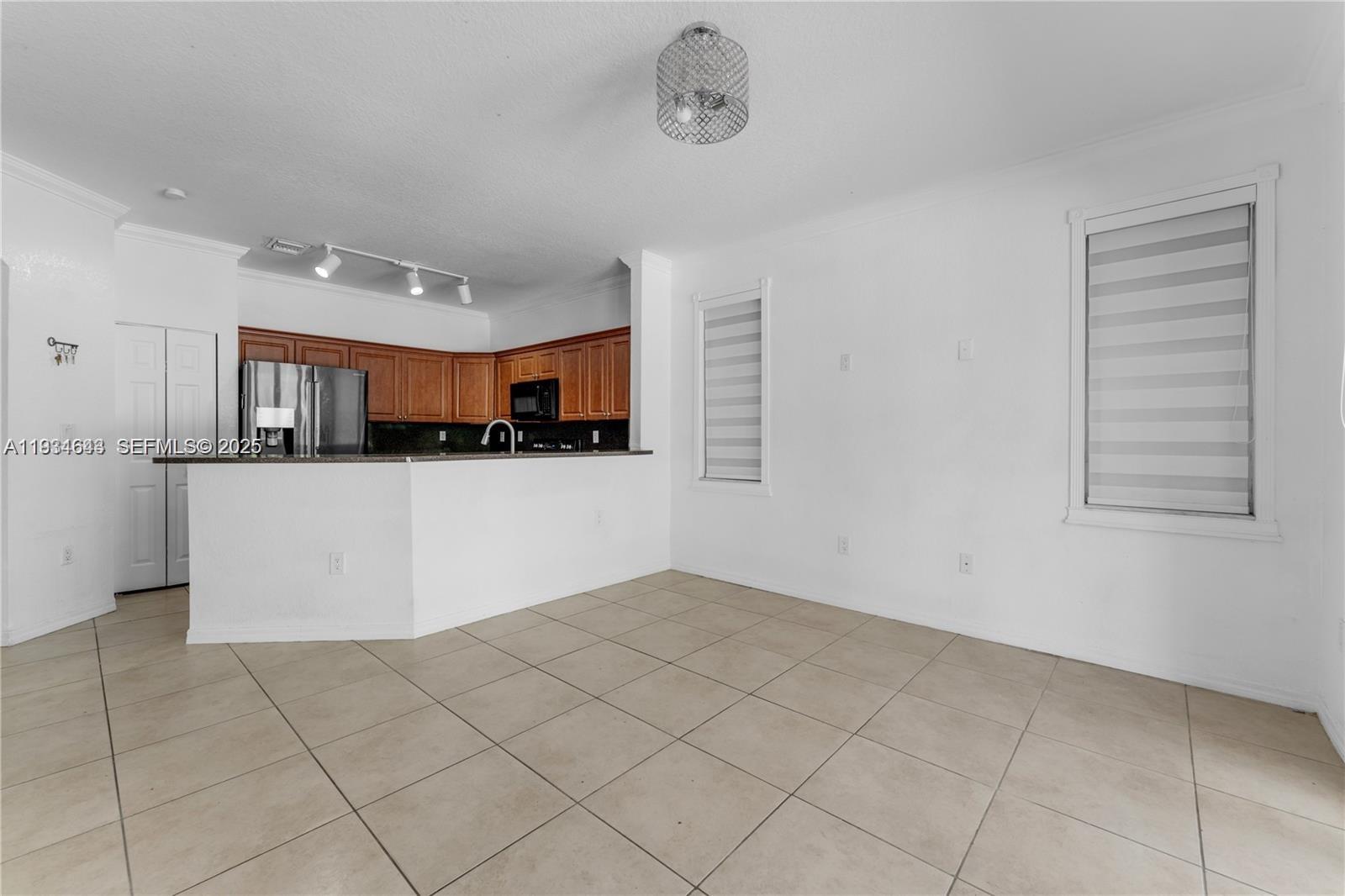 15519 Southwest 182nd Lane Miami, FL 33187 - Photo 17 of 39