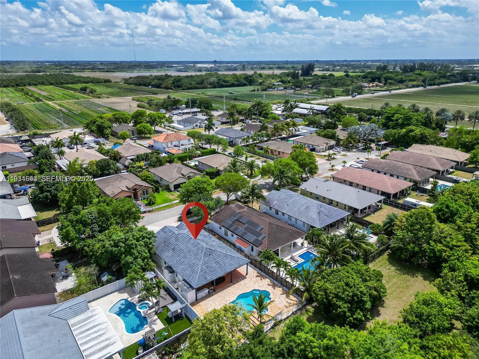 15519 Southwest 182nd Lane Miami, FL 33187 - Photo 2 of 39