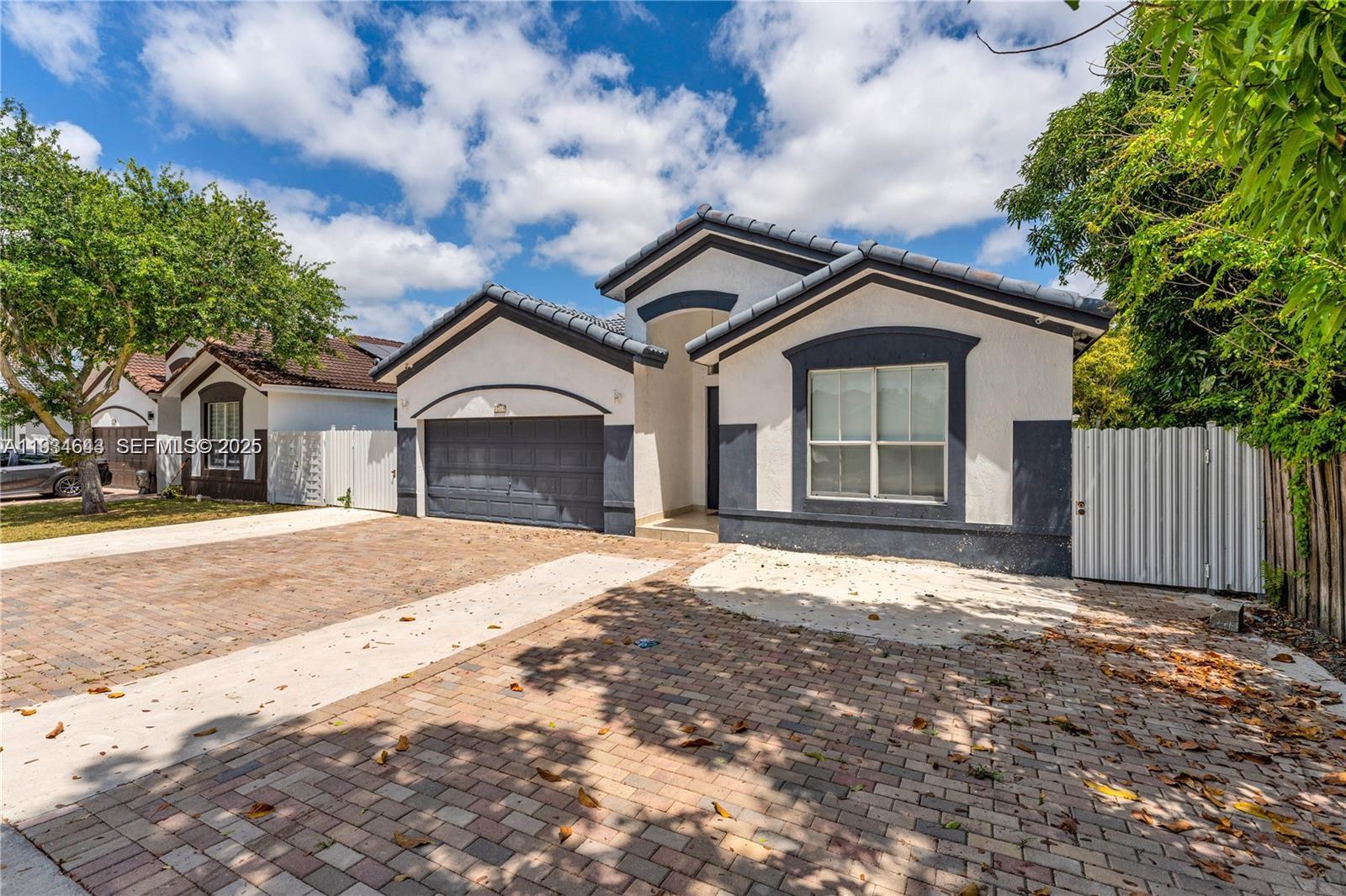 15519 Southwest 182nd Lane Miami, FL 33187 - Photo 7 of 39