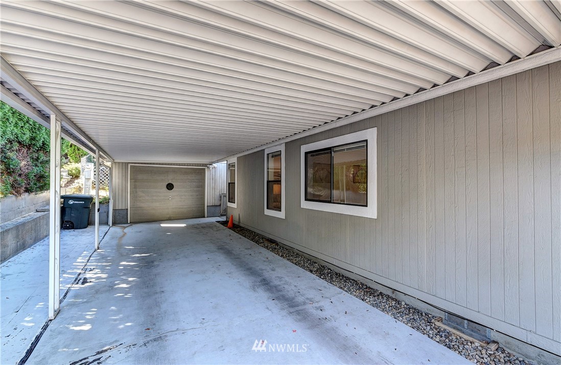 17225 119th Avenue Northeast Bothell, WA 98011 - Photo 16 of 24