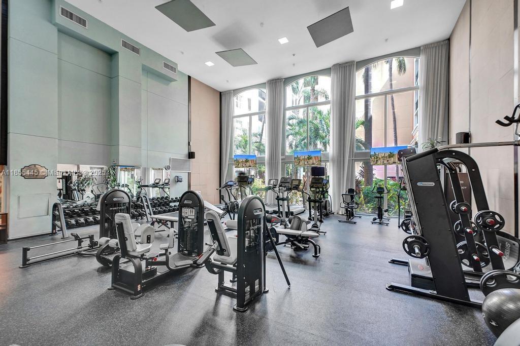17100 North Bay Road, Unit 1511 Sunny Isles Beach, FL 33160 - Photo 29 of 71