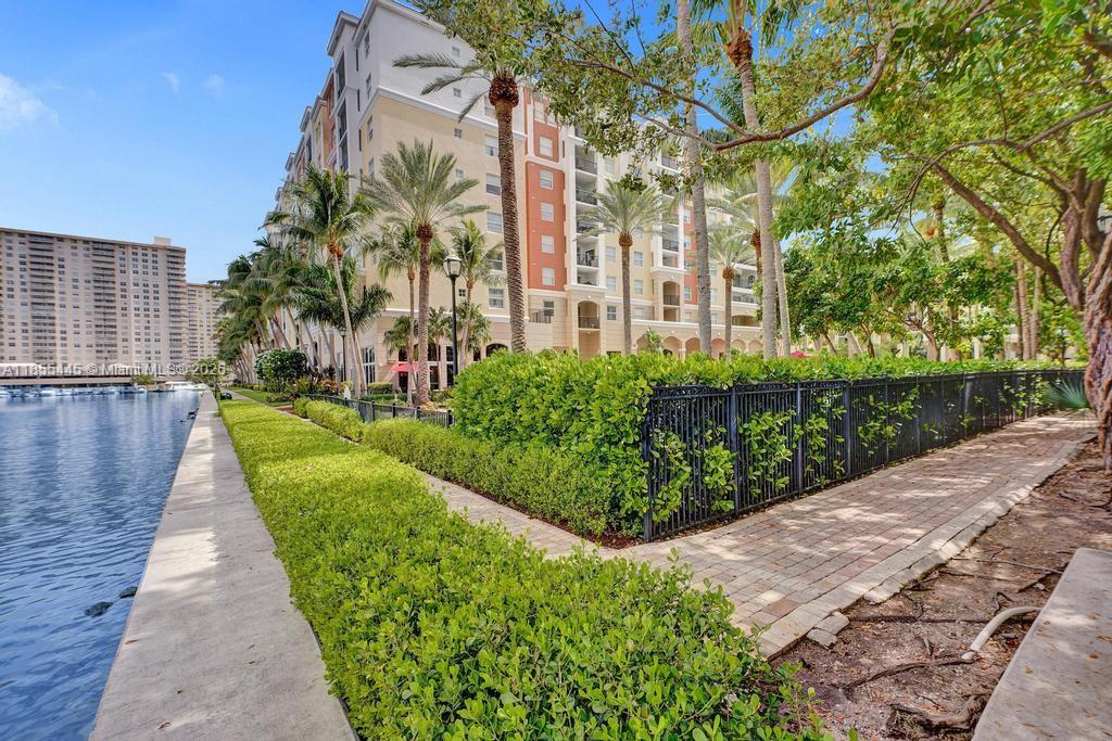 17100 North Bay Road, Unit 1511 Sunny Isles Beach, FL 33160 - Photo 39 of 71