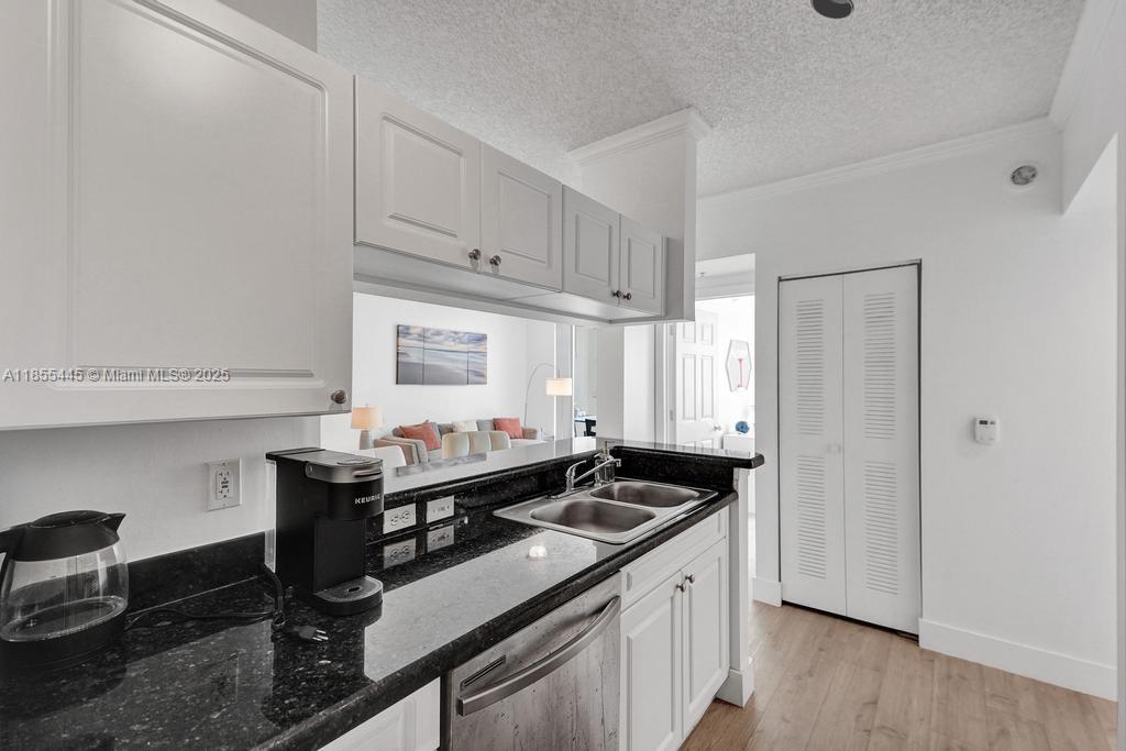 17100 North Bay Road, Unit 1511 Sunny Isles Beach, FL 33160 - Photo 59 of 71