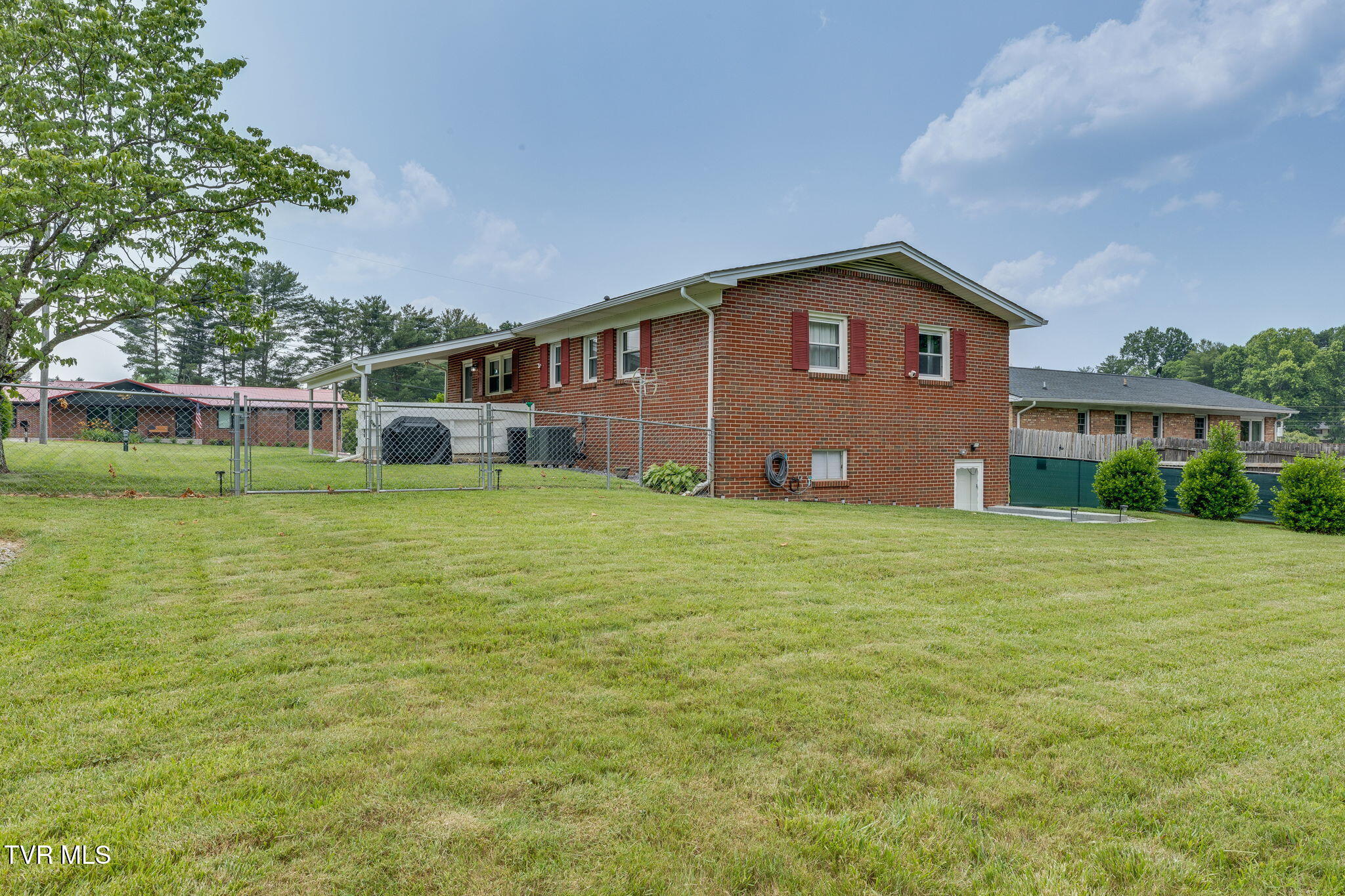 113 Harrell Road Johnson City, TN 37604 - Photo 27 of 36 027