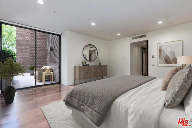 $1,595,000 | 300 North Swall Drive, Unit 106, Beverly Hills, CA 90211