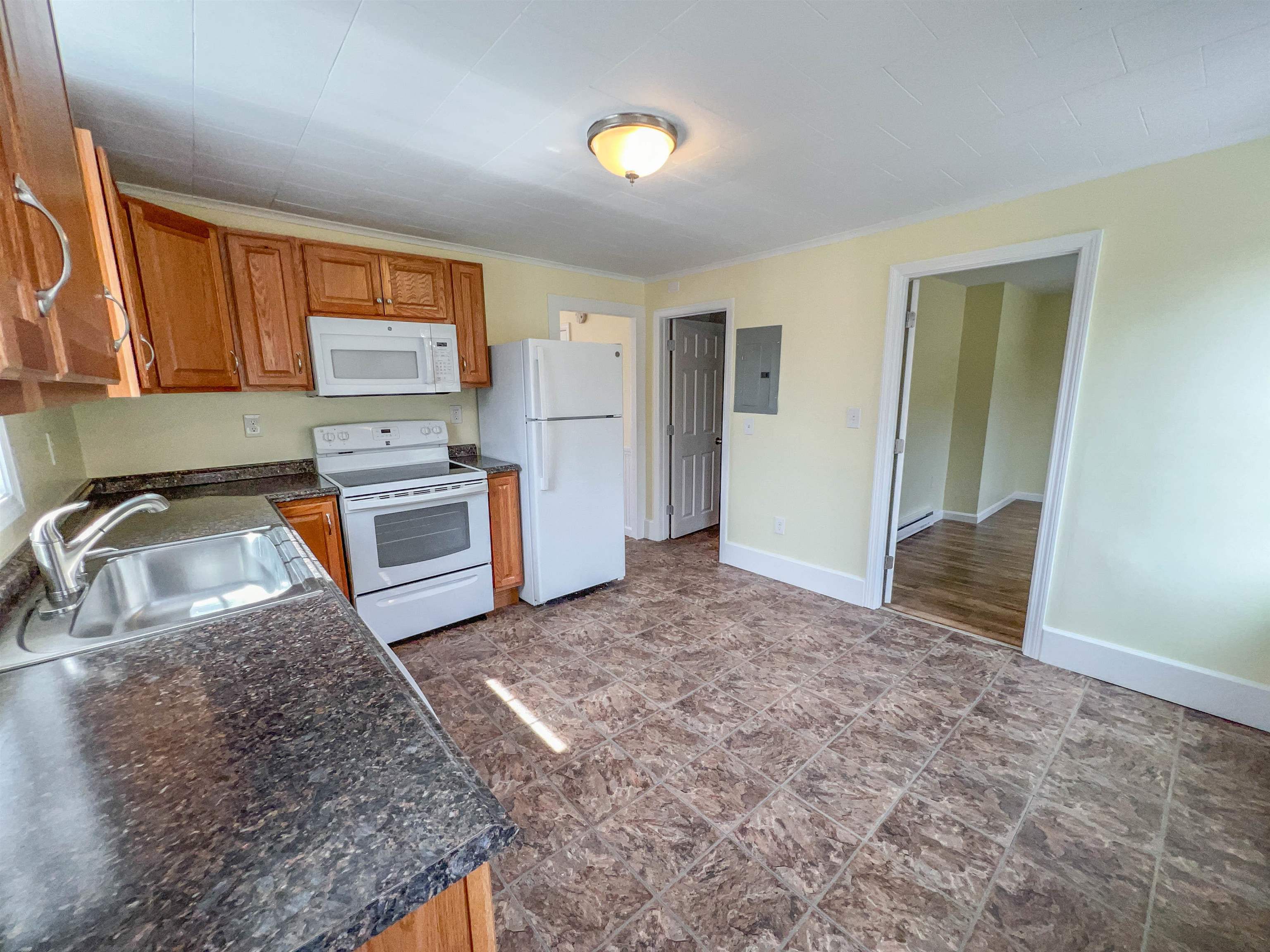 35 Keene Road, Unit A Winchester, NH 03470 - Photo 10 of 18