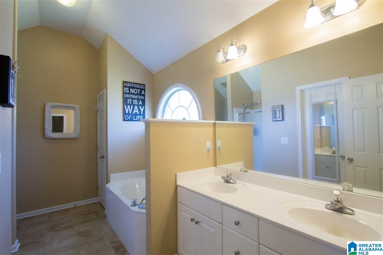 141 Horseshoe Circle Alabaster, AL 35007 - Photo 19 of 34
