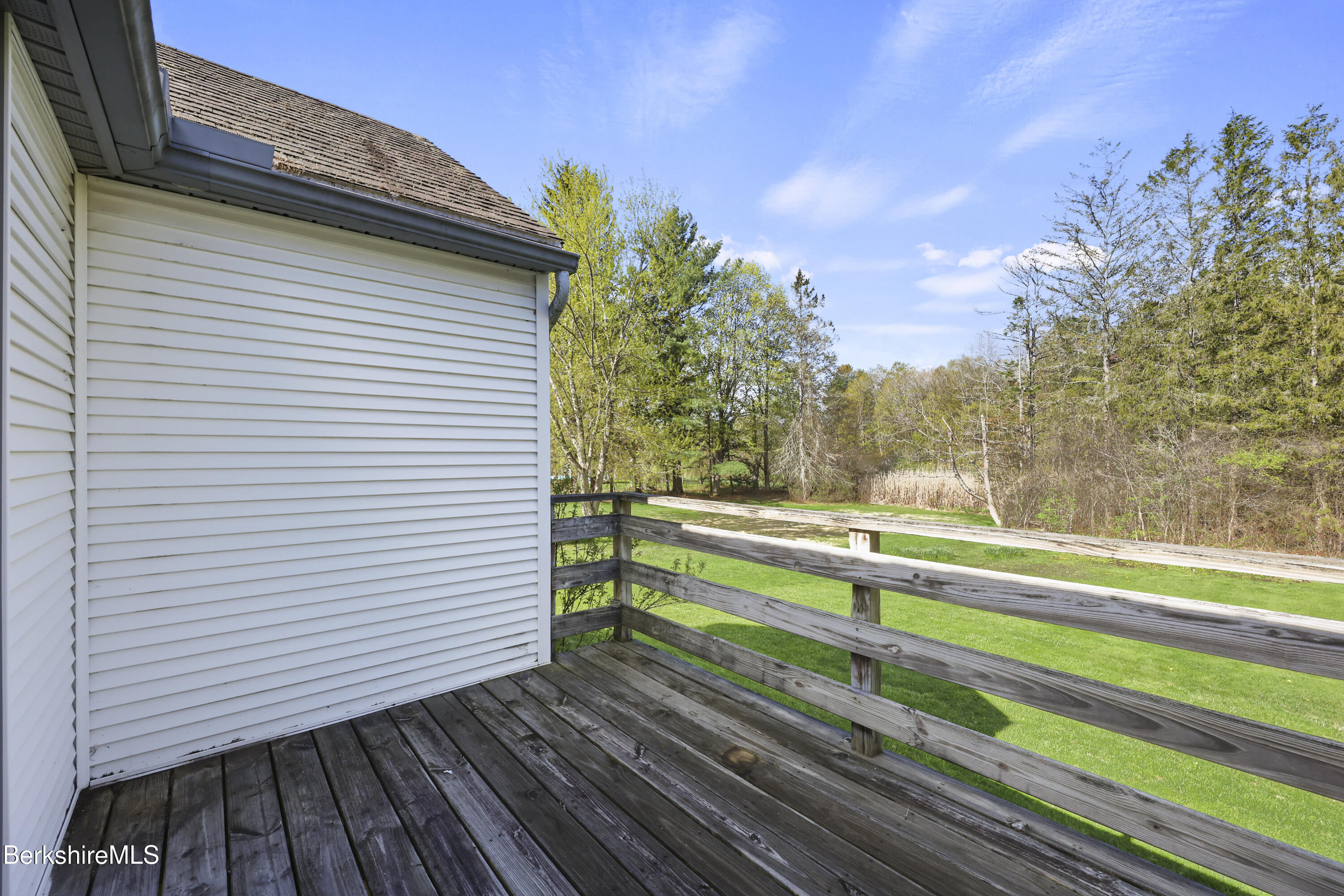 194 Eleanor Road Pittsfield, MA 01201 - Photo 31 of 39 120 Back Porch