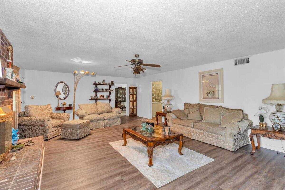 7025 Rance Perry Road Appling, GA 30802 - Photo 45 of 71 living room