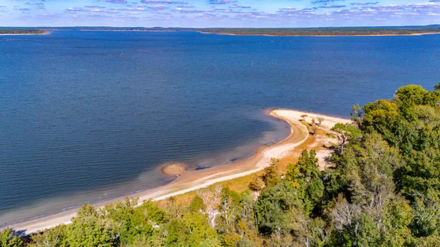 $769,000 | 169 Cheyenne Road, Huntington, TX 75949