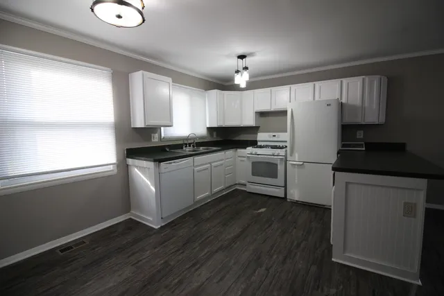 $165,000 | 15756 Woodmont Street, Romulus, MI 48174