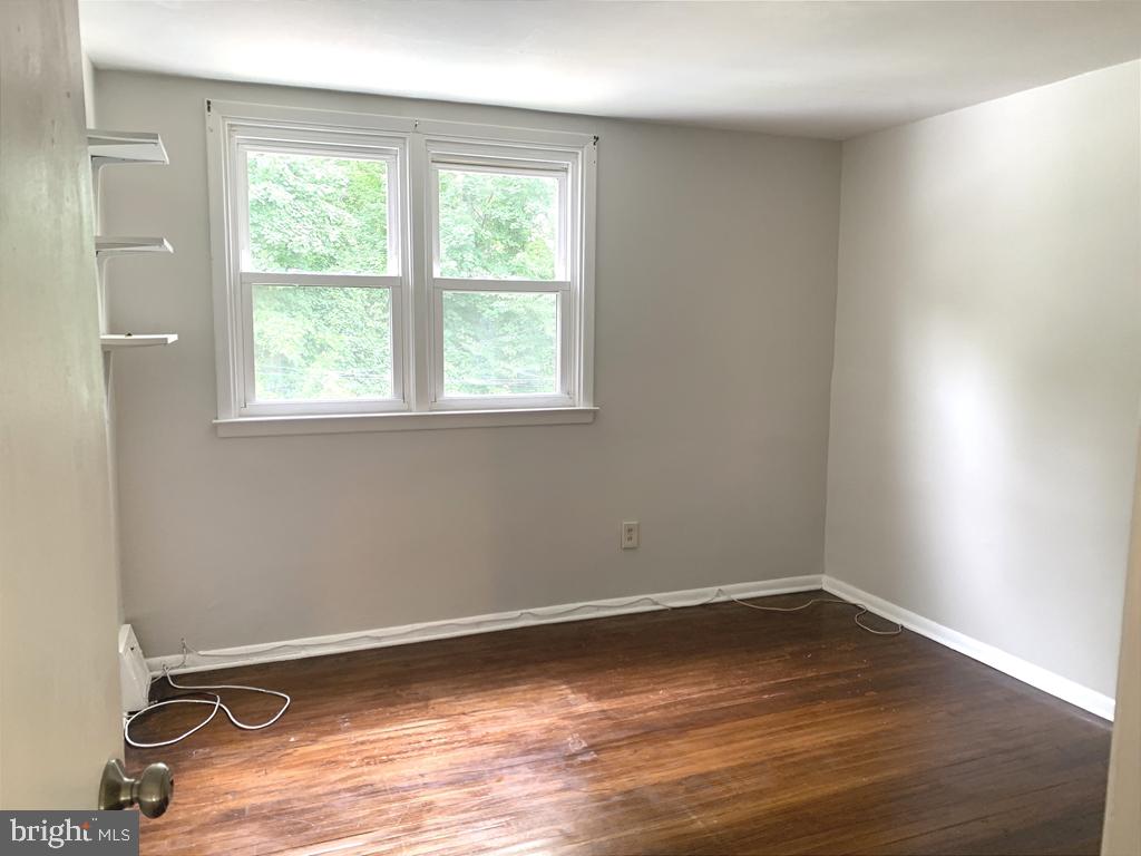 163 Wiltshire Road Claymont, DE 19703 - Photo 26 of 32 Second upper level bedroom