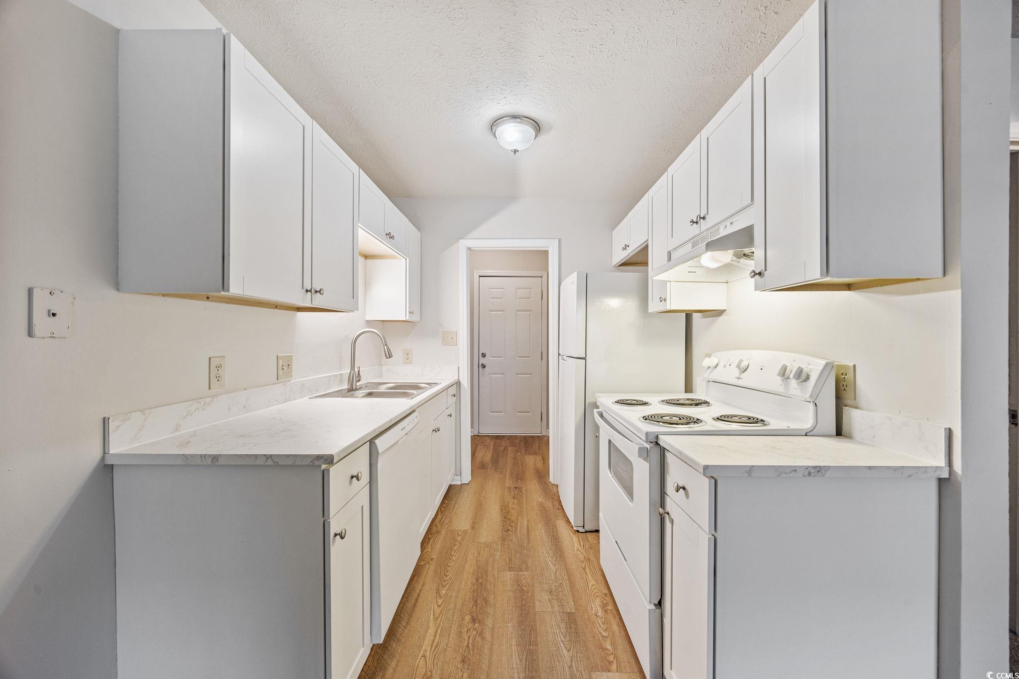 209 Cedar Street Myrtle Beach, SC 29577 - Photo 11 of 23