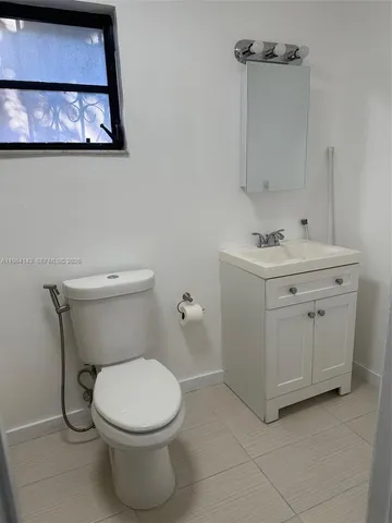 $2,600 | 1275 West 31st Street, Unit 3, Hialeah, FL 33012