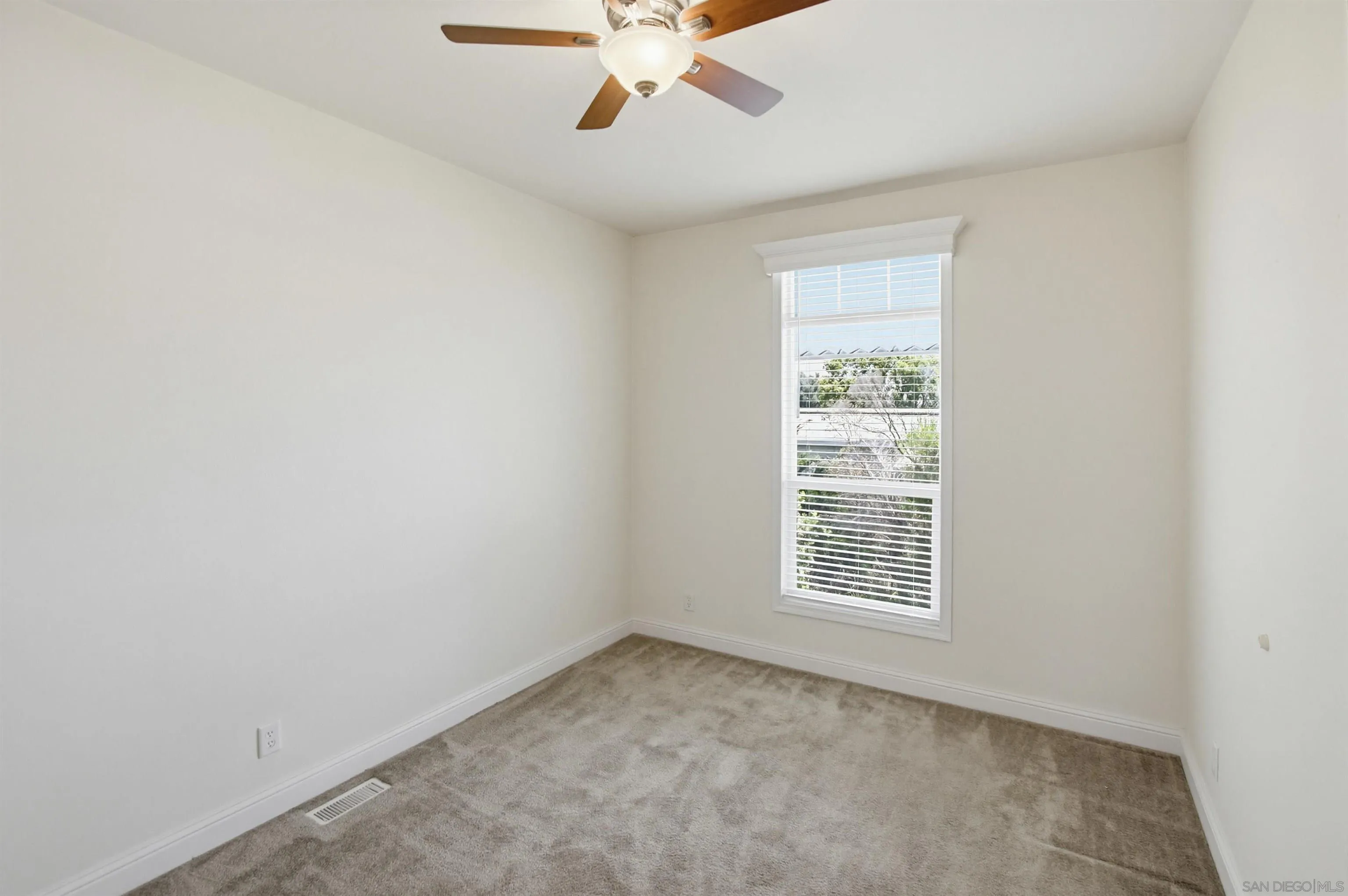 971 Borden Road, Unit 69 San Marcos, CA 92069 - Photo 13 of 39