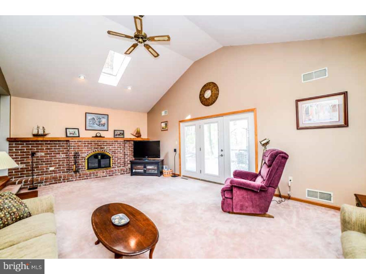 535 Blue Lake Road Denver, PA 17517 - Photo 8 of 25 Living Room