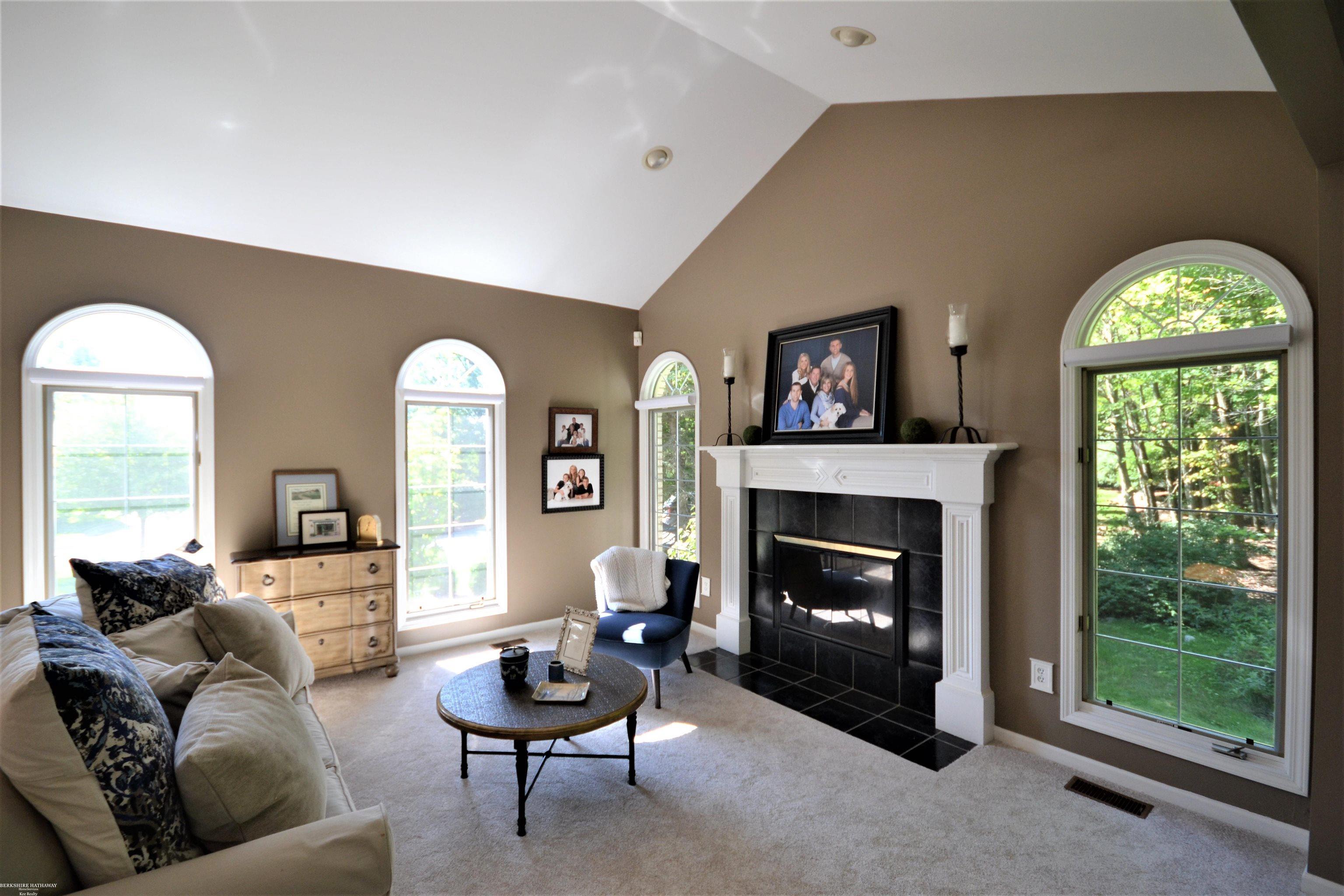 1813 Fox Run Rochester Hills, MI 48306 - Photo 17 of 68