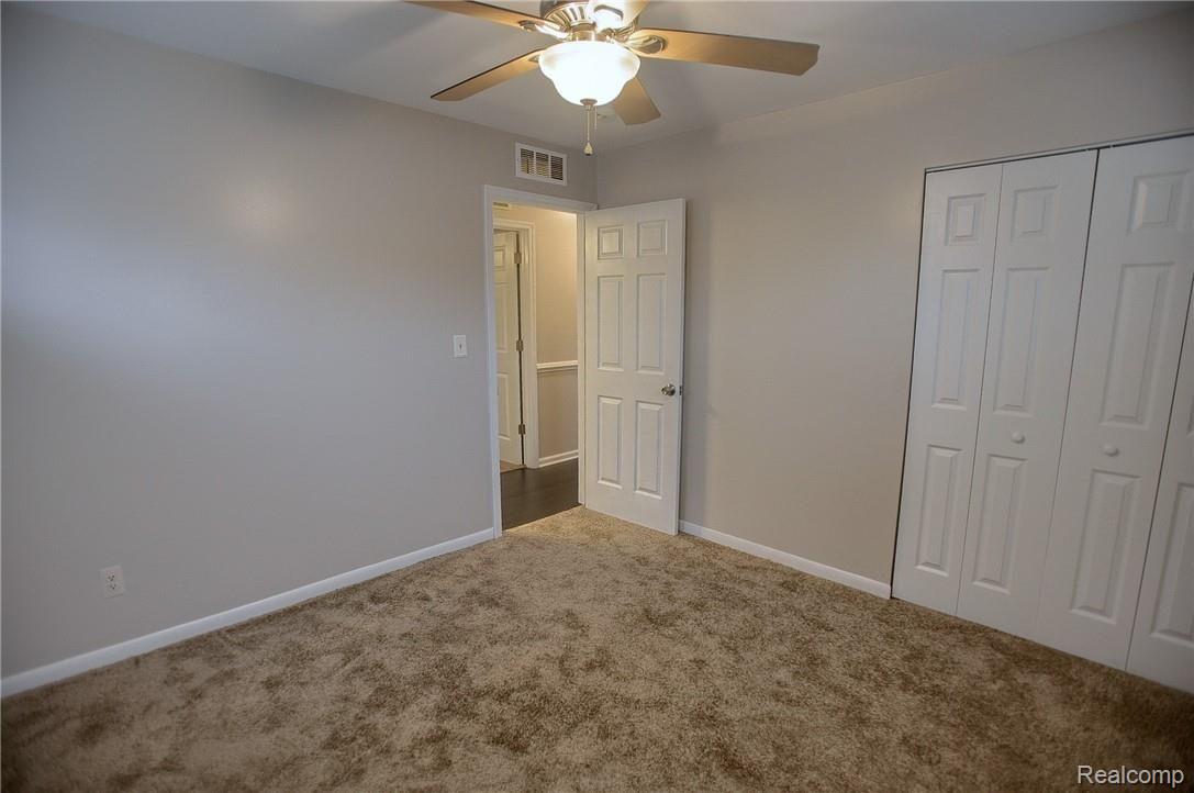 3540 Greenfield Road Berkley, MI 48072 - Photo 16 of 26 16-Master Bedroom 3rd View.jpg